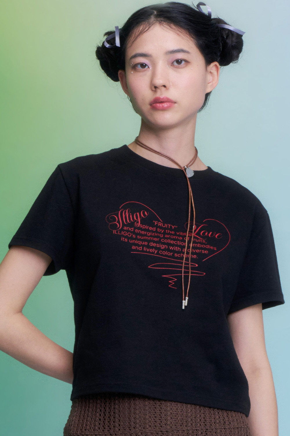 Heart lettering loose cropped shirt black
